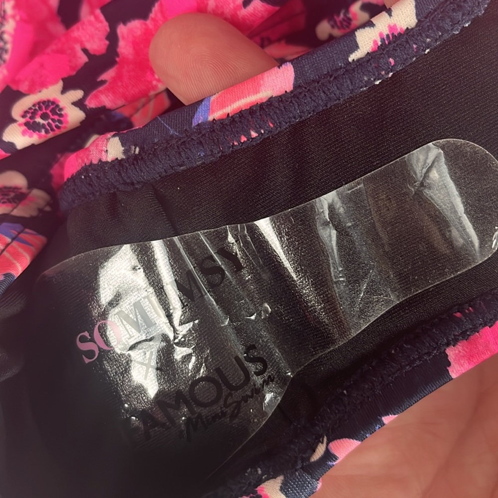 Not so mumsy x infamous medium nwt - Picture 7 of 7